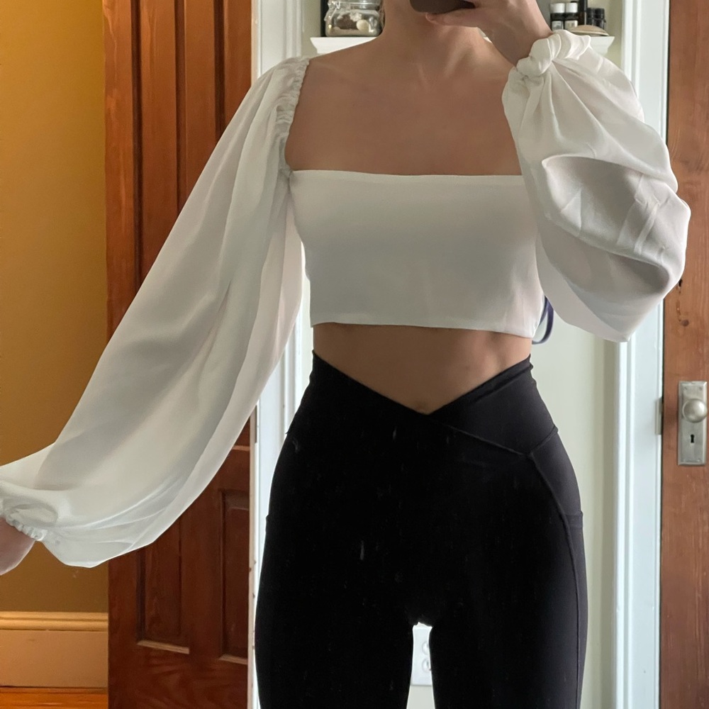 It’s Juliet Alexa Wrap Crop